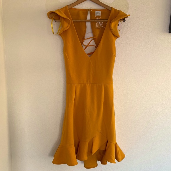 Selfie Leslie Take Note Frill Dress in Mustard - Picture 6 of 13